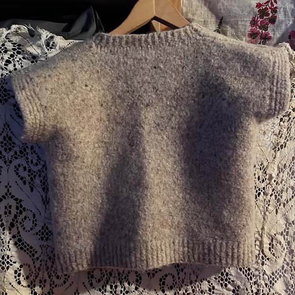 Crop top tightly hand knitted wool cardigan - Picture 2 of 2
